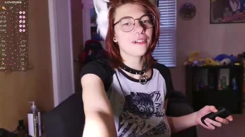 Snapshot of deadratsoup chatting on September 18, 2025, 2:52 pm Rat online show from September 18, 2025, 2:52 pm