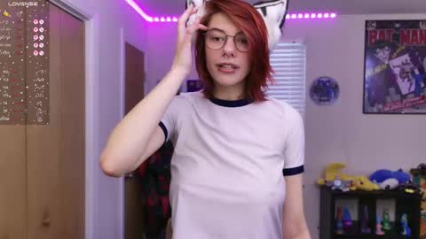 Snapshot of deadratsoup chatting on September 22, 2025, 4:20 pm Rat online show from September 22, 2025, 4:20 pm