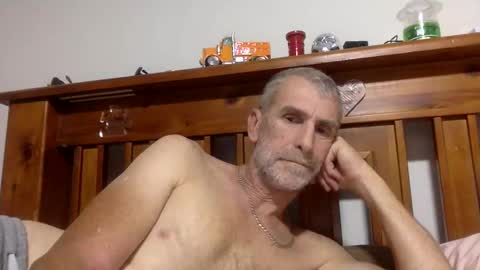 deanofflove2210 online show from January 7, 2025, 1:49 am