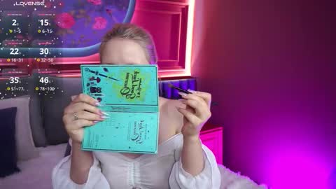 Dolly online show from September 19, 2025, 2:29 pm