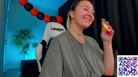 Debbie Mon Tue Fri Sun Sat GMT 3 1000am - 0400pm  online show from October 31, 2025, 3:24 pm