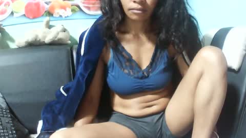 Snapshot of debbierisex chatting on June 14, 2026, 3:08 am DebbieRiseX online show from June 14, 2026, 3:08 am