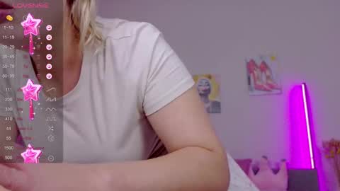 Cherry Pie online show from November 11, 2025, 7:03 pm