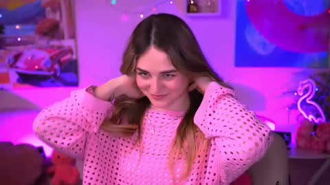 Snapshot of deboralarson chatting on February 17, 2025, 10:58 pm Debora online show from February 17, 2025, 10:58 pm