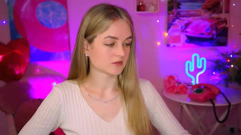 Snapshot of deboralarson chatting on March 10, 2025, 6:49 am Debora online show from March 10, 2025, 6:49 am