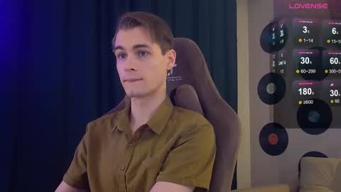 Snapshot of debugmee chatting on November 29, 2025, 2:20 pm Samuel online show from November 29, 2025, 2:20 pm