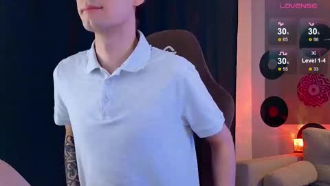 Snapshot of debugmee chatting on March 2, 2026, 5:19 am Samuel online show from March 2, 2026, 5:19 am