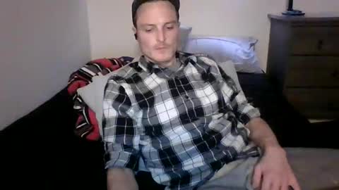 Snapshot of dee4dayz19 chatting on December 19, 2025, 8:38 pm Dee4dayz online show from December 19, 2025, 8:38 pm