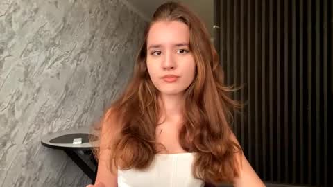 Anna online show from September 14, 2025, 3:11 pm