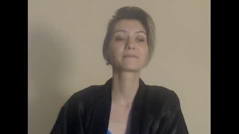 Deelightfull online show from December 10, 2024, 4:49 pm