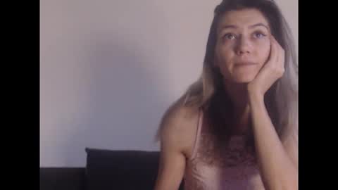 Deelightfull online show from September 29, 2025, 8:08 am