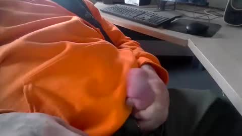 deepstrokes25 online show from February 4, 2025, 9:20 pm