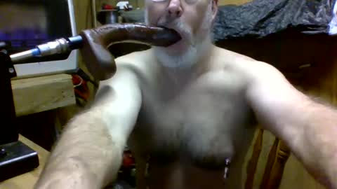 Snapshot of deepthroat227 chatting on January 27, 2025, 7:24 pm Deepthroat My Big Dildos online show from January 27, 2025, 7:24 pm