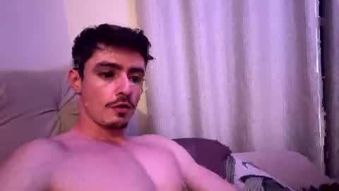 deepwhite2003 online show from October 6, 2025, 10:40 pm