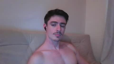 deepwhite2003 online show from October 9, 2025, 3:04 am