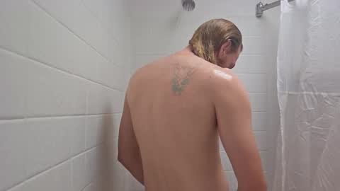 Dylan Nutz online show from January 3, 2025, 3:49 am