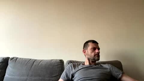 Defloy online show from December 29, 2024, 1:28 pm