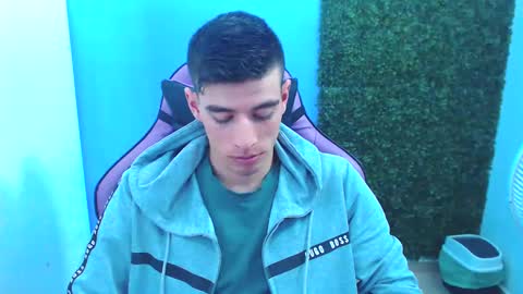 Snapshot of deiby_baby chatting on December 2, 2024, 10:56 pm DEIBY online show from December 2, 2024, 10:56 pm