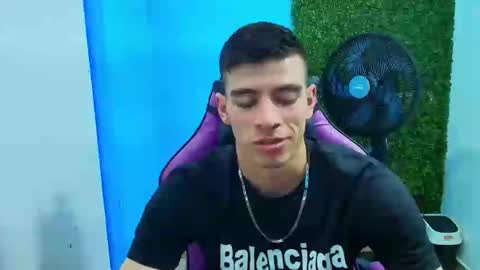 Snapshot of deiby_baby chatting on January 17, 2025, 4:39 am DEIBY online show from January 17, 2025, 4:39 am