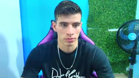 Snapshot of deiby_baby chatting on January 22, 2025, 2:04 am DEIBY online show from January 22, 2025, 2:04 am