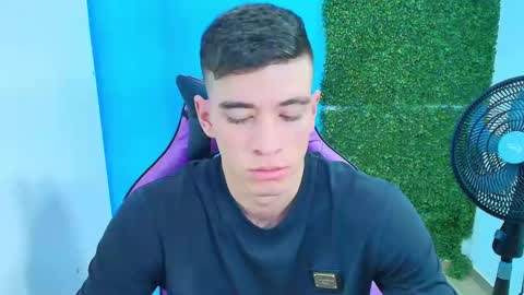 Snapshot of deiby_baby chatting on February 12, 2025, 3:07 am DEIBY online show from February 12, 2025, 3:07 am