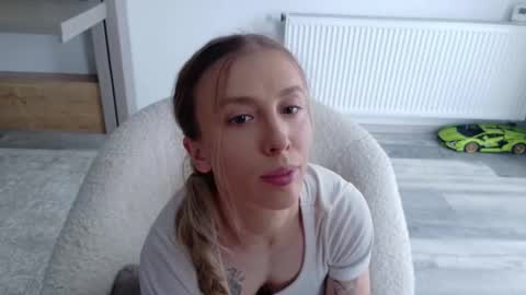 Di online show from November 19, 2025, 10:59 am