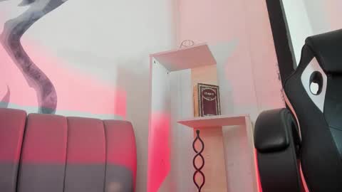 Snapshot of deilanwolf chatting on March 1, 2026, 7:54 am Deilan Wolf online show from March 1, 2026, 7:54 am