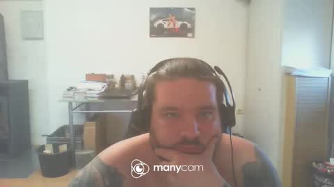 Snapshot of deinspielzeug87 chatting on January 26, 2025, 2:52 pm deinspielzeug87 online show from January 26, 2025, 2:52 pm