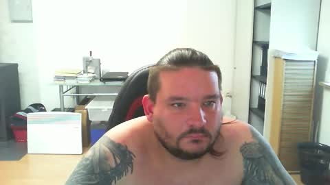 Snapshot of deinspielzeug87 chatting on October 26, 2025, 1:39 pm deinspielzeug87 online show from October 26, 2025, 1:39 pm