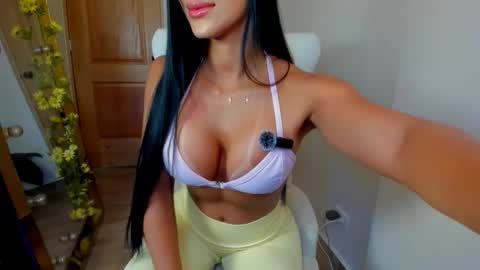 deisymadrid online show from September 22, 2025, 6:32 pm