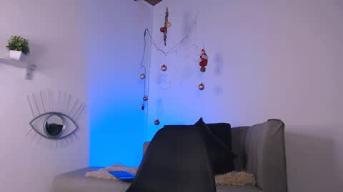  DEIVY  online show from January 4, 2025, 10:55 pm