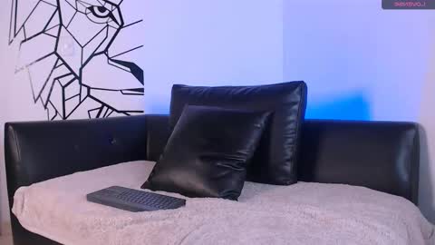  DEIVY  online show from September 18, 2025, 2:02 am