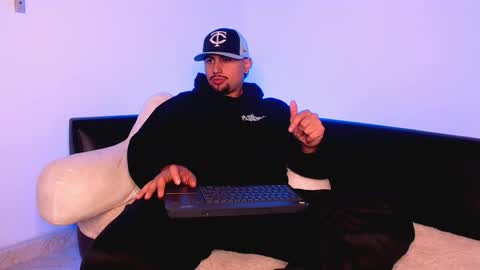  DEIVY  online show from March 8, 2026, 10:02 pm