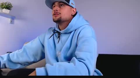  DEIVY  online show from March 28, 2026, 2:33 am