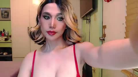 Snapshot of deliciosats chatting on December 14, 2024, 6:56 am Mercedes online show from December 14, 2024, 6:56 am