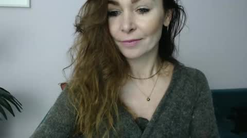 delilah_sweet online show from February 12, 2025, 5:05 pm