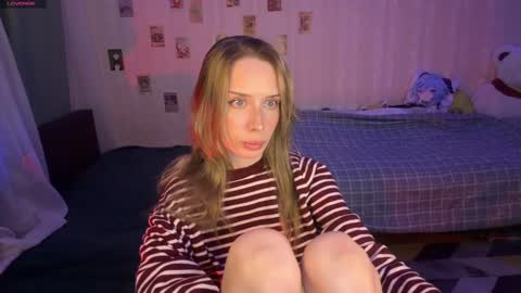 Della online show from May 18, 2026, 9:42 pm