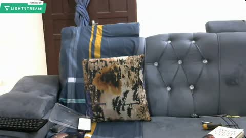 Ginger online show from April 6, 2026, 3:04 am