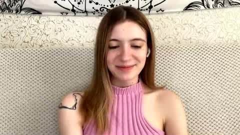 Sia online show from April 17, 2026, 1:25 pm