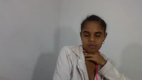 delphine online show from June 20, 2026, 5:38 pm