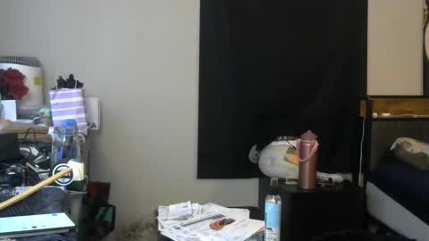 Snapshot of delta7012 chatting on October 31, 2025, 1:45 pm delta7012 online show from October 31, 2025, 1:45 pm