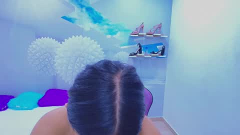 DEMI online show from November 10, 2025, 12:37 pm