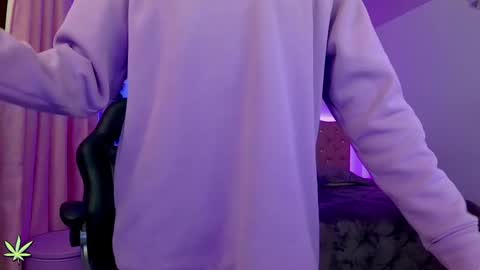 nik online show from September 27, 2025, 5:56 am