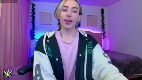 nik online show from November 22, 2025, 7:07 am