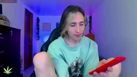 nik online show from March 25, 2026, 4:07 am