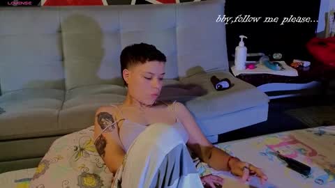 DEMI online show from October 18, 2025, 2:07 pm