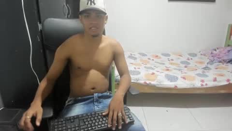 Snapshot of demol_latin chatting on December 22, 2024, 4:50 am MASTER DAV online show from December 22, 2024, 4:50 am