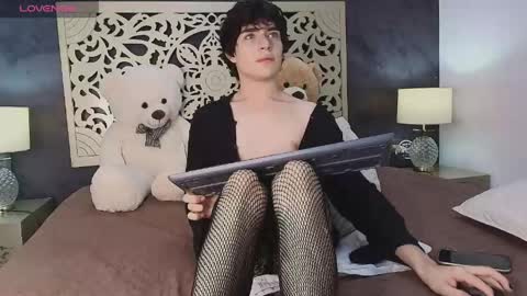   online show from May 1, 2026, 1:48 pm