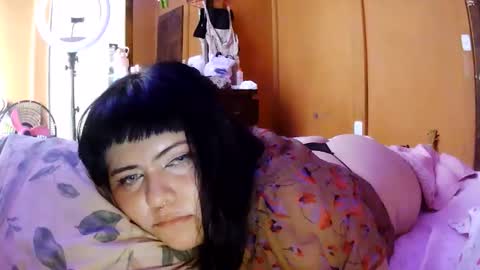 Snapshot of demonchubbygirl chatting on June 7, 2026, 4:33 pm demonchubbygirl online show from June 7, 2026, 4:33 pm