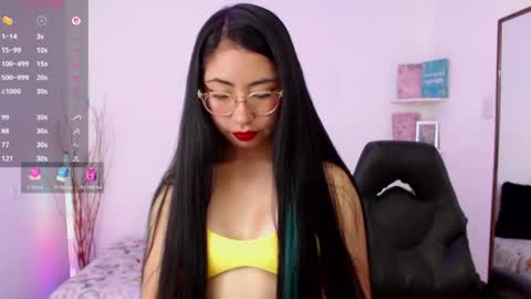 Snapshot of demyanderson_ chatting on June 27, 2026, 11:32 pm Demy online show from June 27, 2026, 11:32 pm